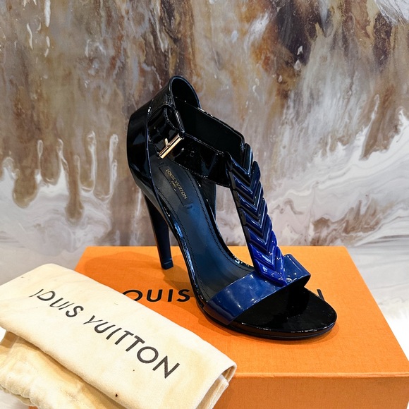 Louis Vuitton Blue Ombre Essential V Rubber Patent Sandal Heels 38.5 - Picture 2 of 9